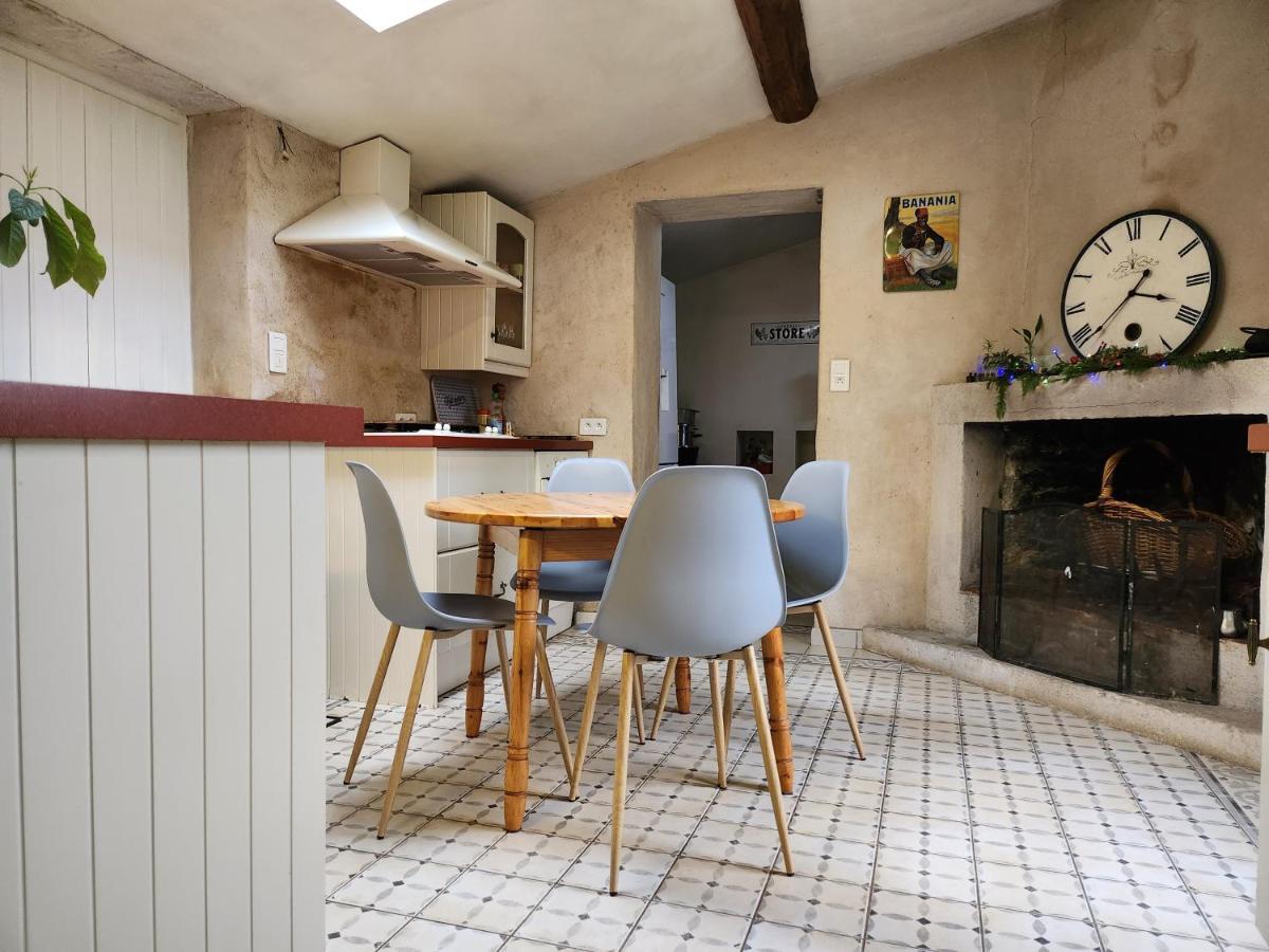 Maison Chaleureuse Et Familiale.