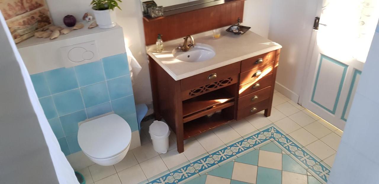 Maison Chaleureuse Et Familiale. * Nalliers (Vendee)